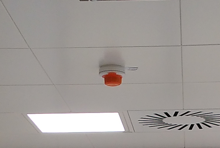 Bedenke: Rauchmeldeanlage